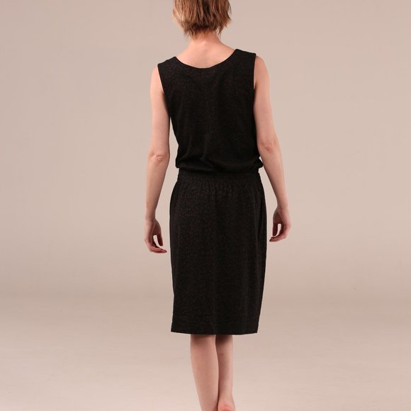 2/40 Vintage 2 piece skirt set w/ subtle leopard print - Picture 4 of 10